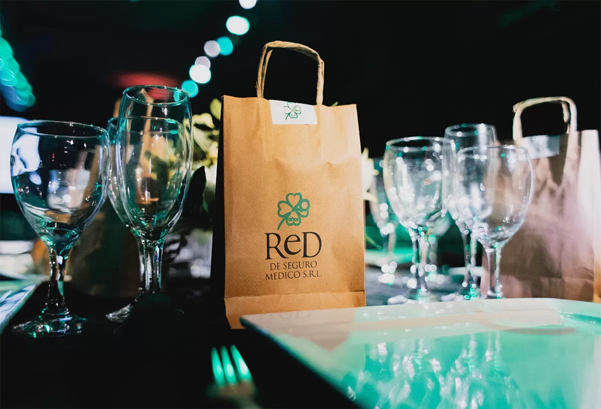 Red De Seguro Médico SRL, 20 años con vos