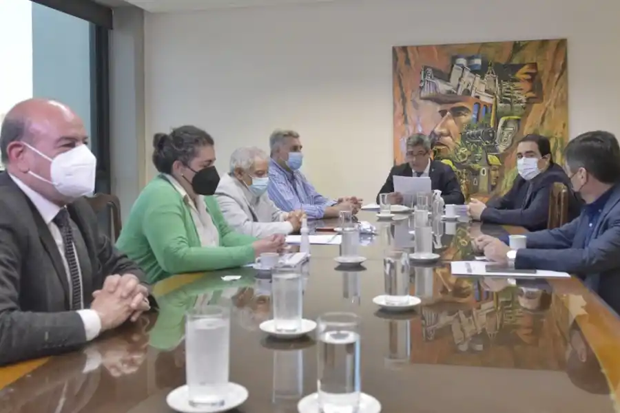 EN JUICIO POLÍTICO. La comisión rechazó el planteo de Pedicone contra la Corte. Foto de Prensa Legislatura.