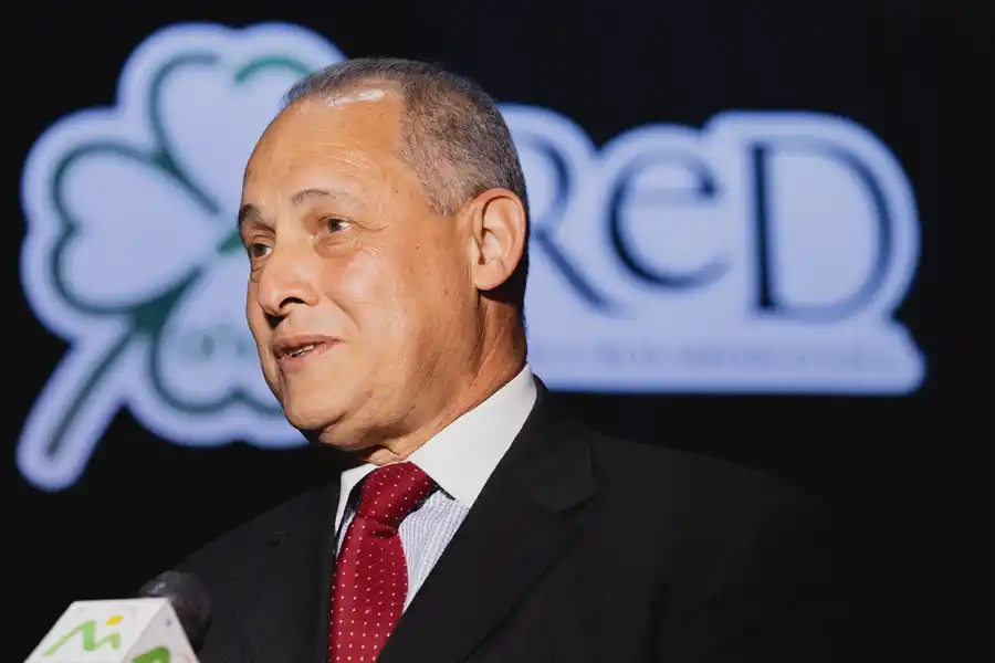 Red De Seguro Médico SRL, 20 años con vos