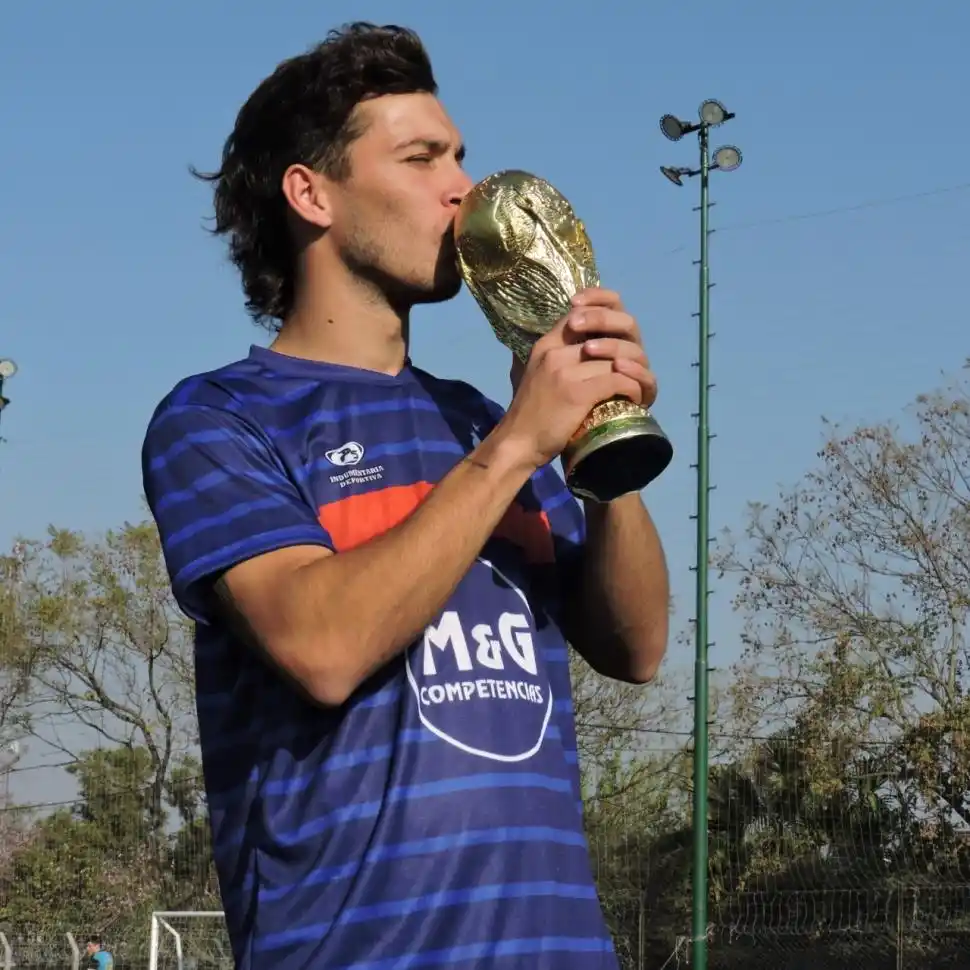 BESO SOÑADO. En La Cañada, el equipo representante de Francia buscará emular lo logrado en 2018. 