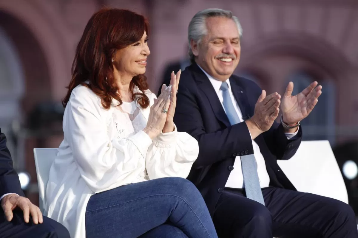 CONTRA LOS LÍDERES DEL FRENTE DE TODOS. JxC apuntó contra Alberto Fernández y Cristina Kirchner. Foto de Twitter @CFKArgentina