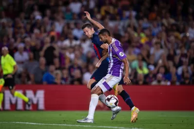 Con un doblete de Lewandowski, Barcelona goleó al Valladolid