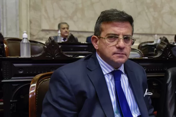 Cisneros cargó contra Máximo Kirchner: no le reconozco ningún atributo para conducir el bloque