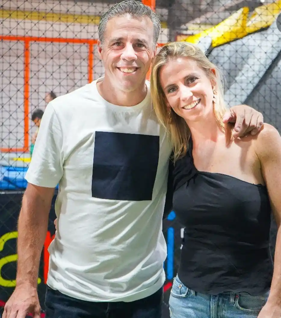 Romy Bergdolt junto a su esposo Lucas Pusineri.