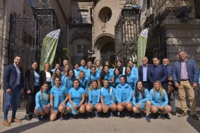 Mansilla presentó el amistoso que disputarán Las Yaguareté vs Las Yacaré, en Aguilares