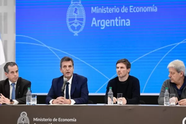 Sergio Massa pidió enfrentar a los que pretenden timbearse los dólares de las reservas