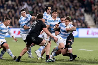 Cristina, Los Pumas y algunos espejos inquietantes