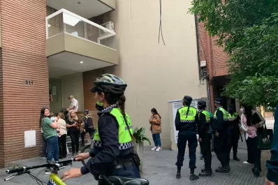 Fuego en Barrio Norte: se incendió un departamento en Monteagudo al 500