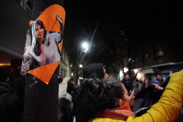 Organizaciones sociales marchan a la casa de Cristina tras el ataque