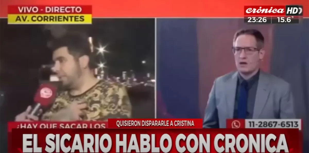 EN AVENIDA CORRIENTES. Fernando Sabag Montiel fue entrevistado por un móvil de Crónica TV.