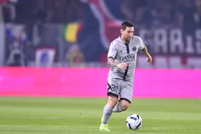 Con dos asistencias de Messi, el PSG goleó a Nantes en la liga de Francia