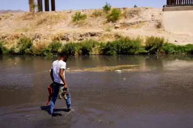 Al menos nueve migrantes murieron al intentar cruzar la frontera entre México y Estados Unidos