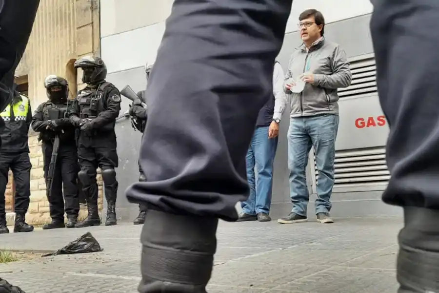 Brote de legionella en Tucumán: trasladaron a pacientes del sanatorio privado