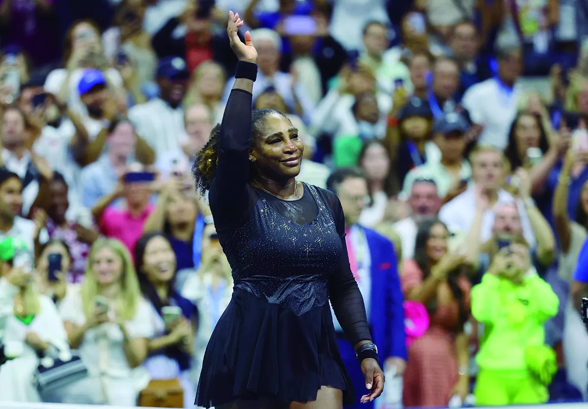 SALUDO. Serena, en cada triunfo, saludaba a todos los puntos del estadio. Aunque perdió, en Nueva York hizo lo mismo.