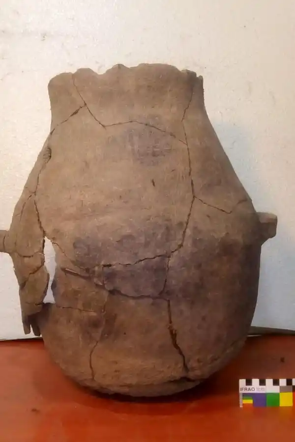 Los arqueólogos y la comunidad trabajaron codo a codo