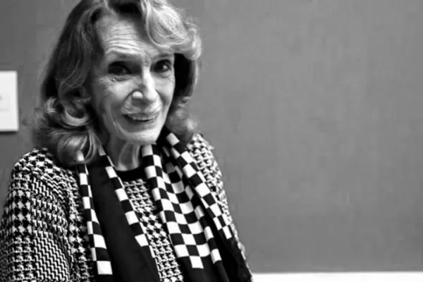 La dura infancia de Magdalena Ruiz Guiñazú: de tejedora a traductora