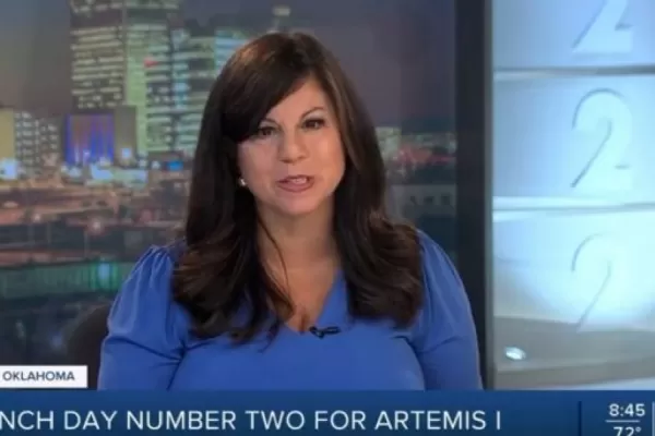 Video: el momento en el que una periodista sufre un derrame cerebral en vivo