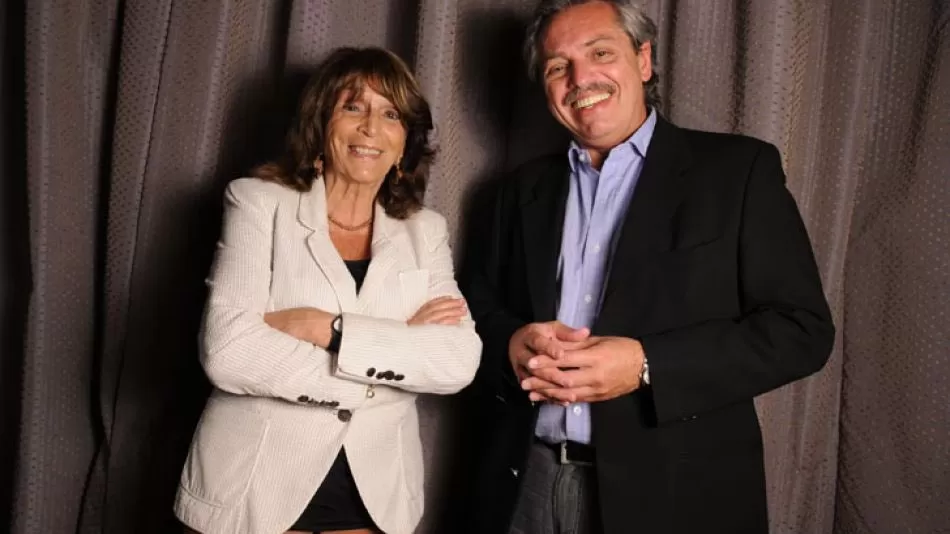 MAGDALENA RUIZ GUIÑAZÚ Y Alberto Fernández. La foto fue compartida en Twitter por el primer mandatario. 