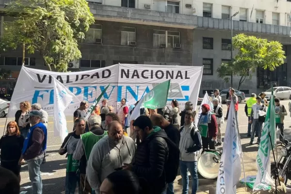Un “banderazo” de los viales en apoyo a la vicepresidenta