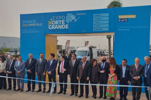 Jaldo recorrió la Expo Norte Grande y se reunió con los gobernadores de la región