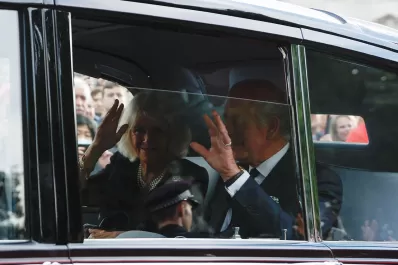 Carlos III nombró príncipes de Gales a su hijo Guillermo y a Kate Middleton