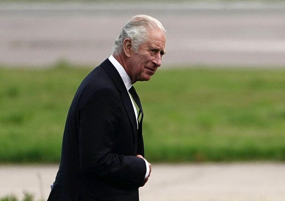 En vivo: el rey Carlos III llega al Palacio de Buckingham, tras la muerte de la reina Isabel II