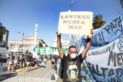 El kirchnerismo impulsa un proyecto de ley para que el lawfare sea un delito penal