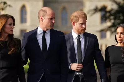 Video: William, Kate, Harry y Meghan se mostraron juntos en las afueras de Windsor