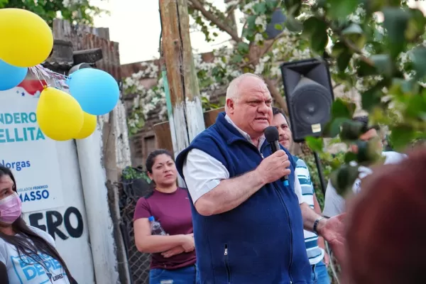 Federico Masso, en el barrio Norgas, cuestionó al Gobierno