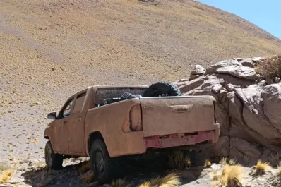 Puna salteña:  interceptan camionetas camufladas con barro y cientos de kilos de marihuana