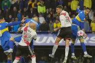 El palo de Riquelme a River: El contrario no pateó al arco