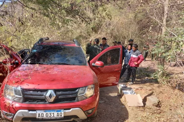 Detuvieron a un policía de Salta que transportaba 146 kilos de cocaína