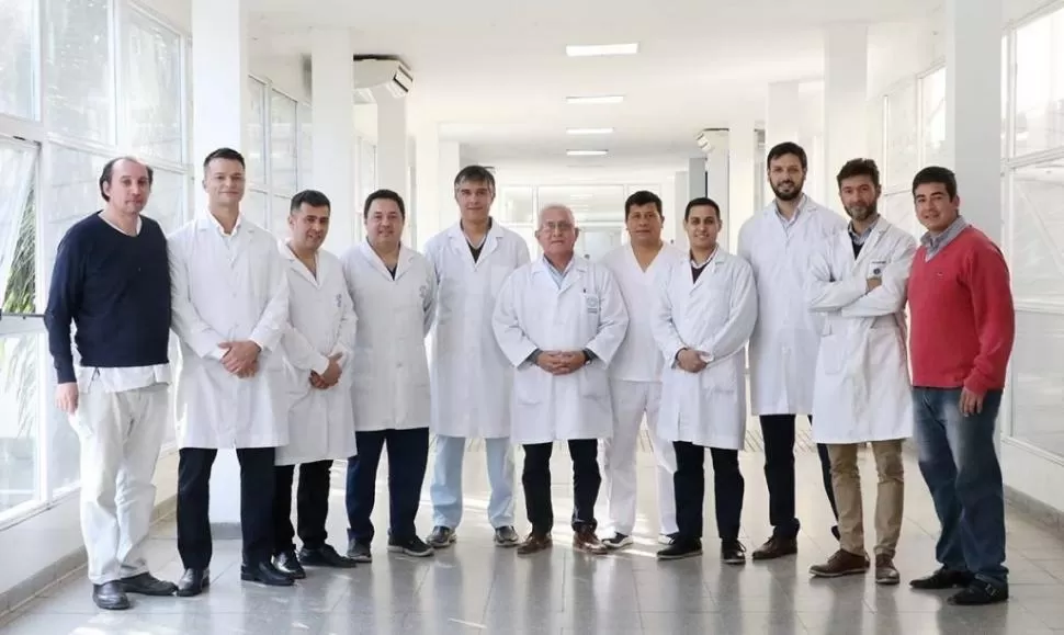 EL EQUIPO. los médicos de las áreas de Urología y de Trasplante del Hospital Padilla.  