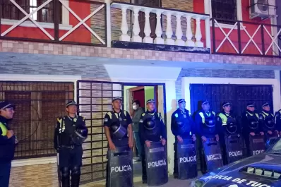 Golpe al narcomenudeo en La Costanera: Secuestran más de tres kilos de cocaína que estaban escondidos en paredes