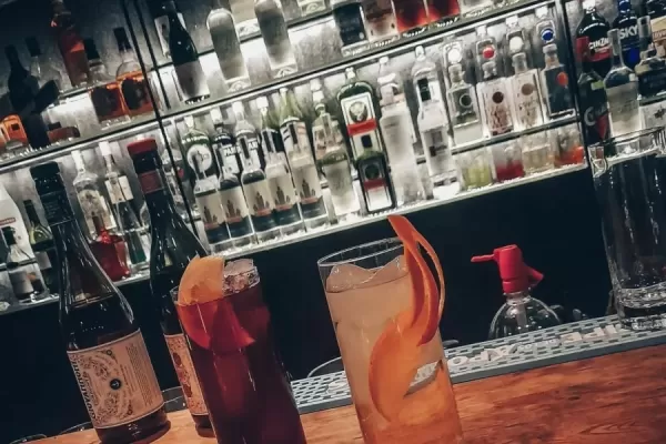 Video: Vermut, las razones por las que un clásico puede convertirse en la tendencia de este verano