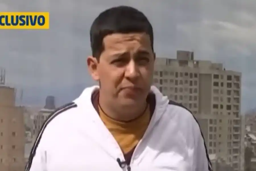 Pedro está convencido de ser hijo de Shakira y Santiago Alarcón.