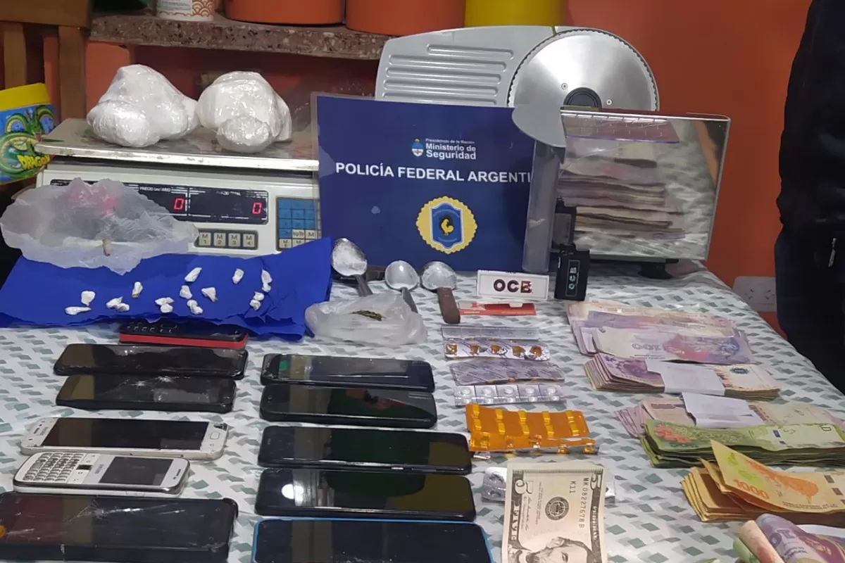 Operativo en Córdoba: secuestraron 6.000 dosis de cocaína y $ 100.000