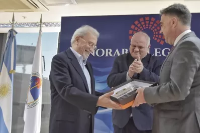 La Legislatura declaró Visitante Ilustre al especialista Sergio Víctor Perrone