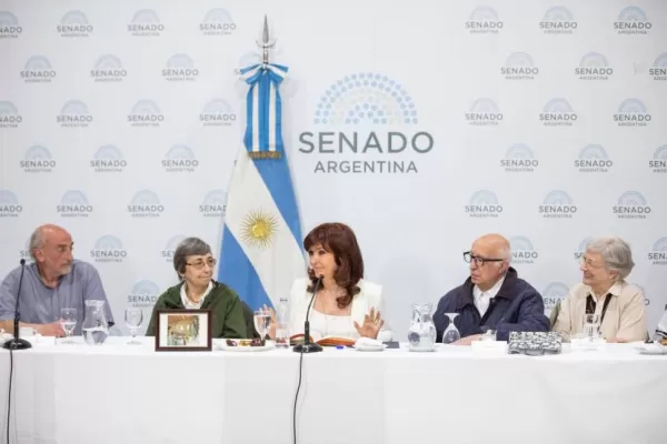 “Estoy viva por Dios y por la Virgen”, señaló Cristina Fernández