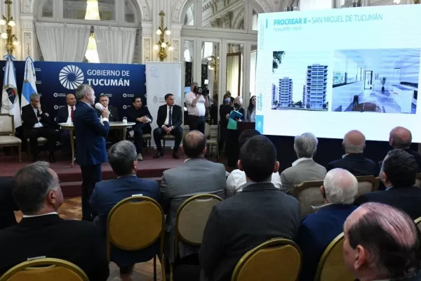Procrear II: firmaron los contratos para construir casi 3.150 casas en Tucumán