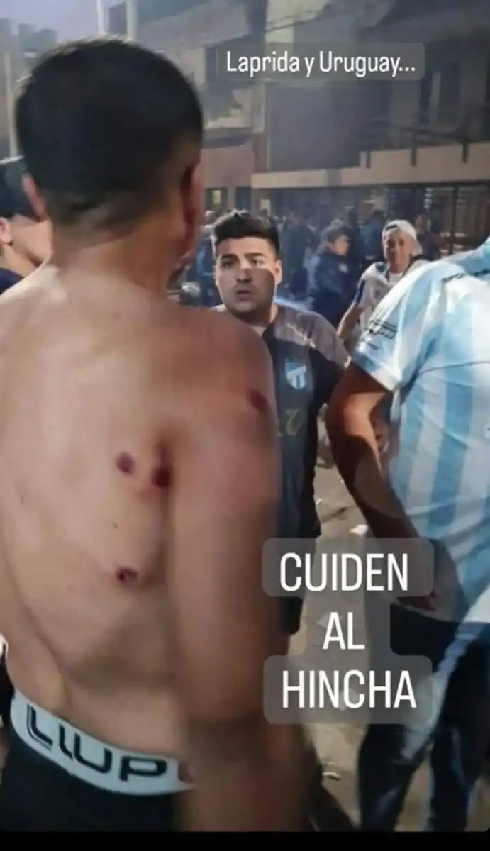 Otra de ls fotos del mismo hincha.