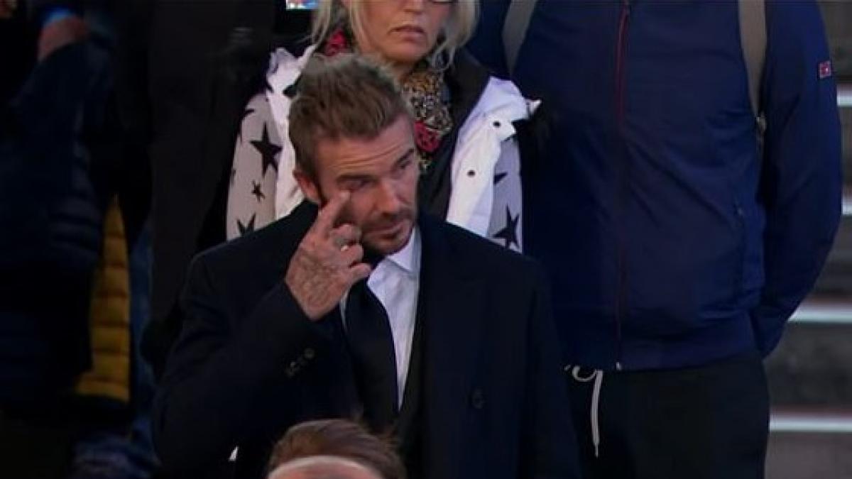 David Beckham, conmovido hasta las lágrimas, esperó 12 horas en fila para despedir a Isabel II