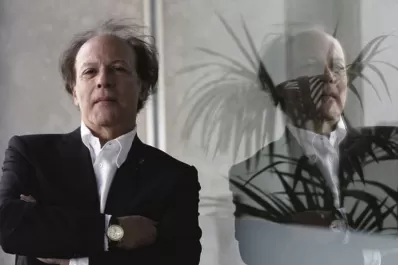 Javier Marías, muerto natural y vivo literario