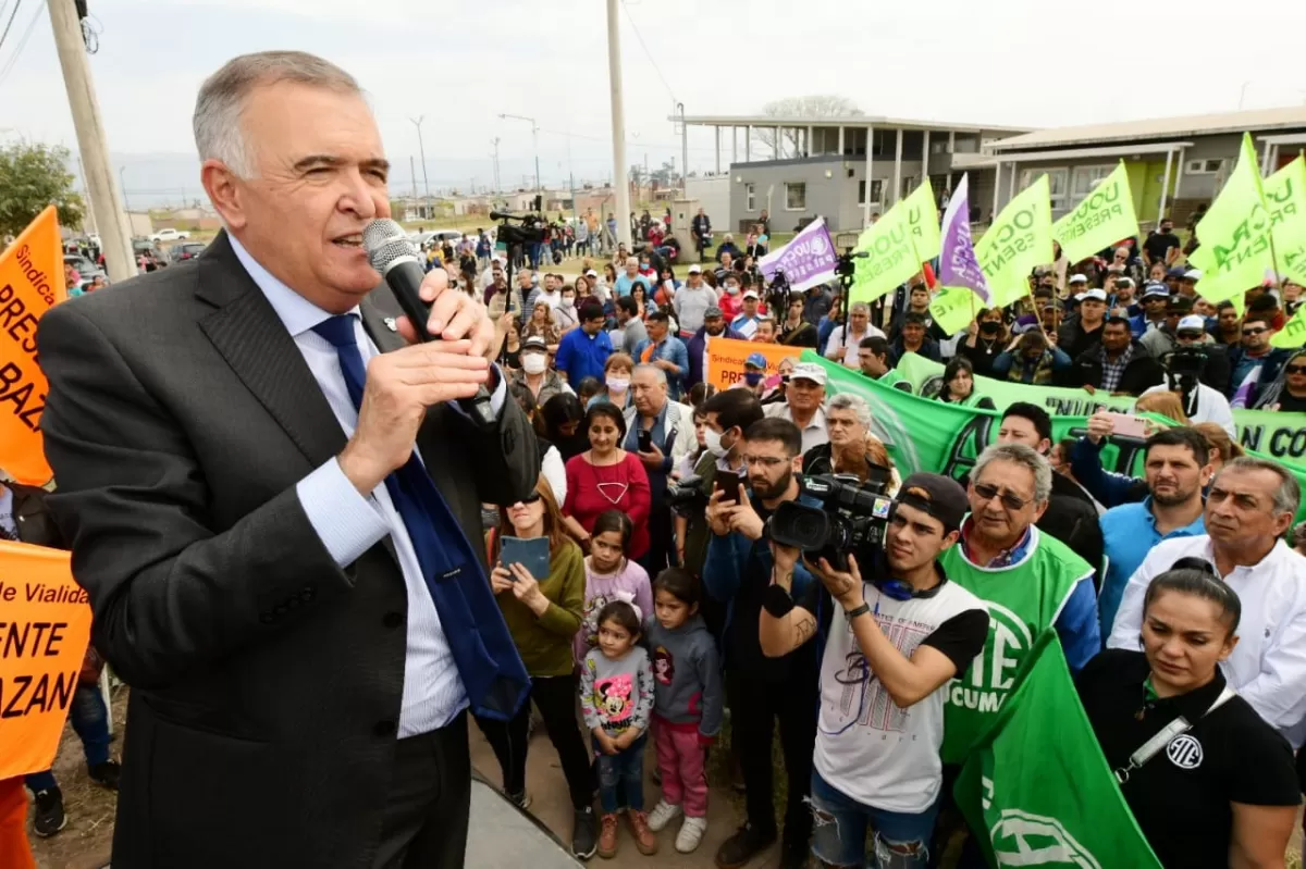 En Manantial Sur, se entregaron 135 viviendas