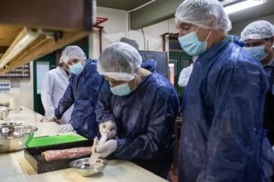 Extensión de la UNT: Cursos de chacinados, albañilería y otras materias para 1.200 alumnos