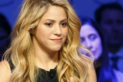 Aseguran que Piqué también engañó a Shakira con una exitosa modelo