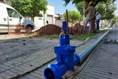 Solo media calzada habilitada en Moreno al 300 por obras de la SAT