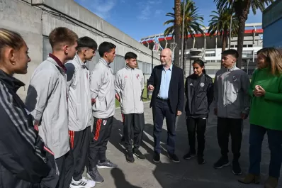 El Gobierno de la CABA y River presentan un plan de estudios para deportistas de alto rendimiento