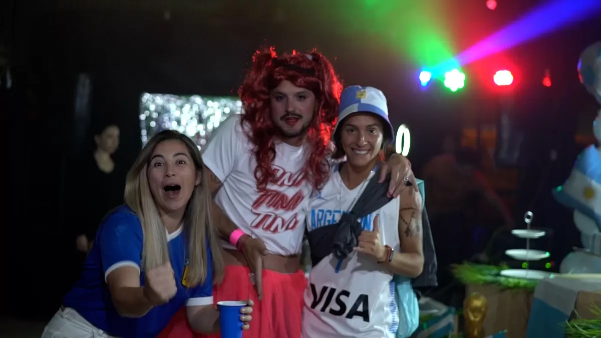 Video: Con “Messi” y “Tini” incluidos, una tucumana hizo una fiesta temática con el Mundial Qatar 2022