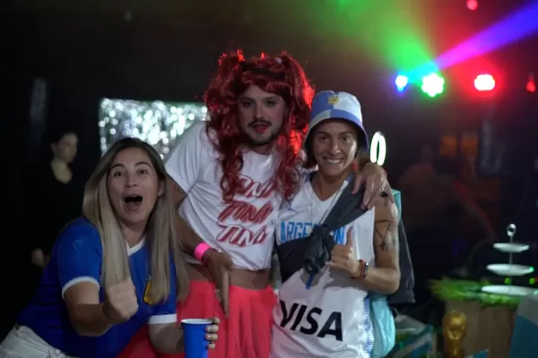 Video: Con “Messi” y “Tini” incluidos, una tucumana hizo una fiesta temática con el Mundial Qatar 2022